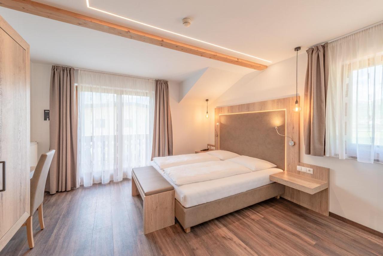 Hotel Christine Гаргаццоне Экстерьер фото