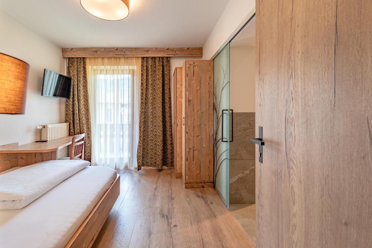 Hotel Christine Гаргаццоне Экстерьер фото